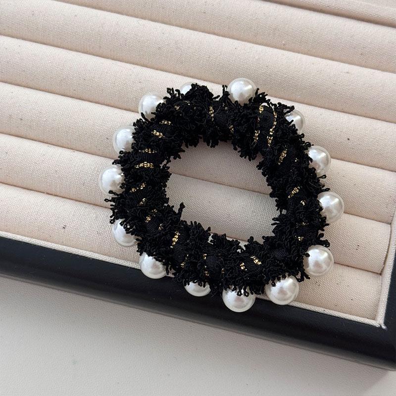 French Velvet Pearl Bow Hair Tie: Luxe Black Winter Ponytail Holder
French Velvet Pearl Bow Hair Tie: Luxe Black Winter Ponytail Holder
