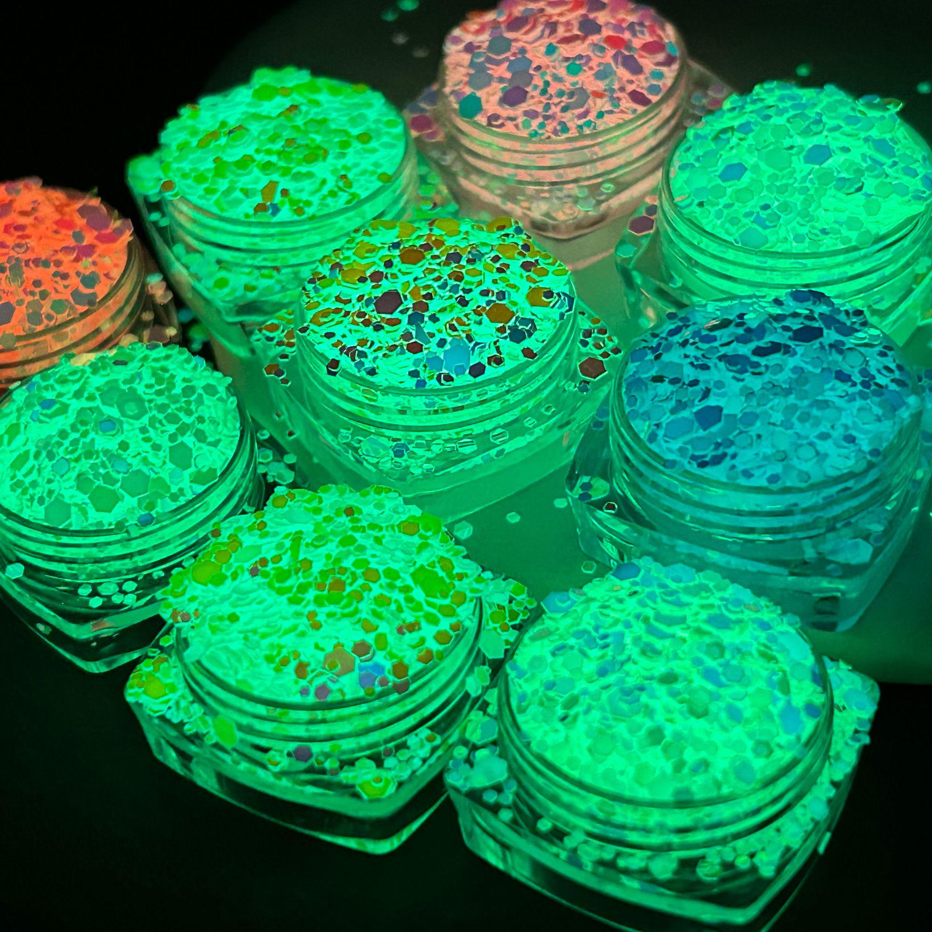 Glow-in-the-dark Nail Art & Craft Glitter Sequins - Handmade DIY Christmas Accessories 100 g
Glow-in-the-dark Nail Art & Craft Glitter Sequins - Handmade DIY Christmas Accessories 100 g