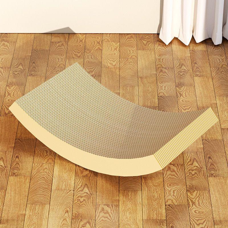 Large Cat Recliner: Durable Scratching Board & Bed Combo
Large Cat Recliner: Durable Scratching Board & Bed Combo