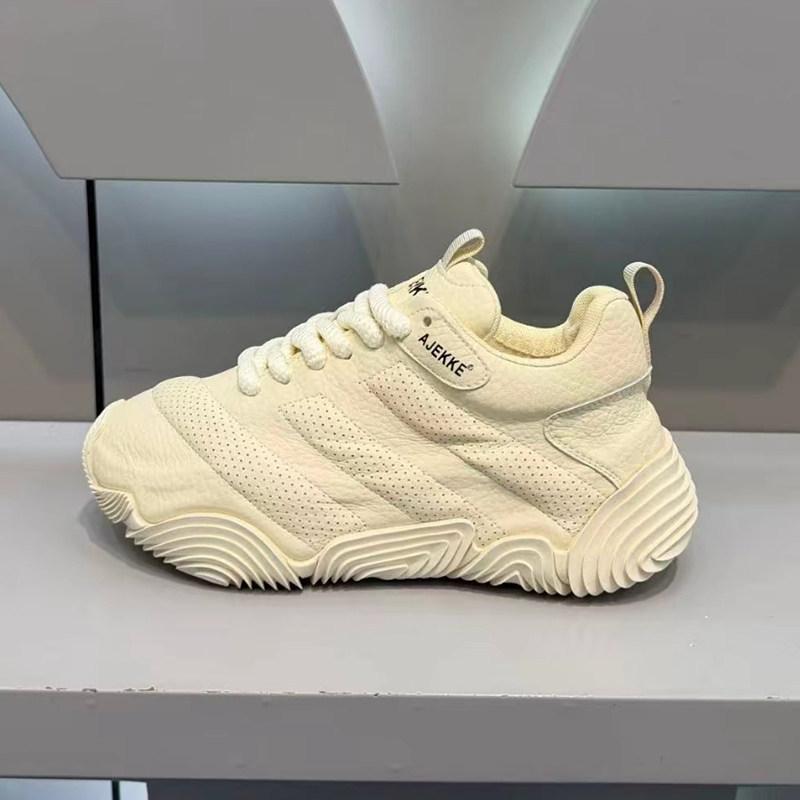 New thick-soled velvet warm dad shoes light luxury sports and leisure shoes aj 38
New thick-soled velvet warm dad shoes light luxury sports and leisure shoes aj 38