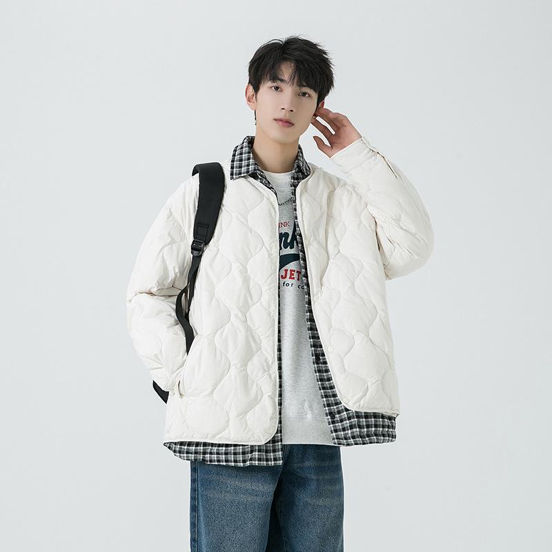 Мужской зимний пуховик новый флисовый трендовый стеганый лацкан универсальные мужские и женские парные куртки 4XL
Мужской зимний пуховик новый флисовый трендовый стеганый лацкан универсальные мужские и женские парные куртки 4XL