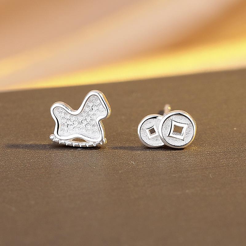 Immediately Rich Stud Earrings, Women S Small And Simple Natal Year Design Asymmetrical Pony Copper Coin Earrings 925 silver
Immediately Rich Stud Earrings, Women S Small And Simple Natal Year Design Asymmetrical Pony Copper Coin Earrings 925 silver