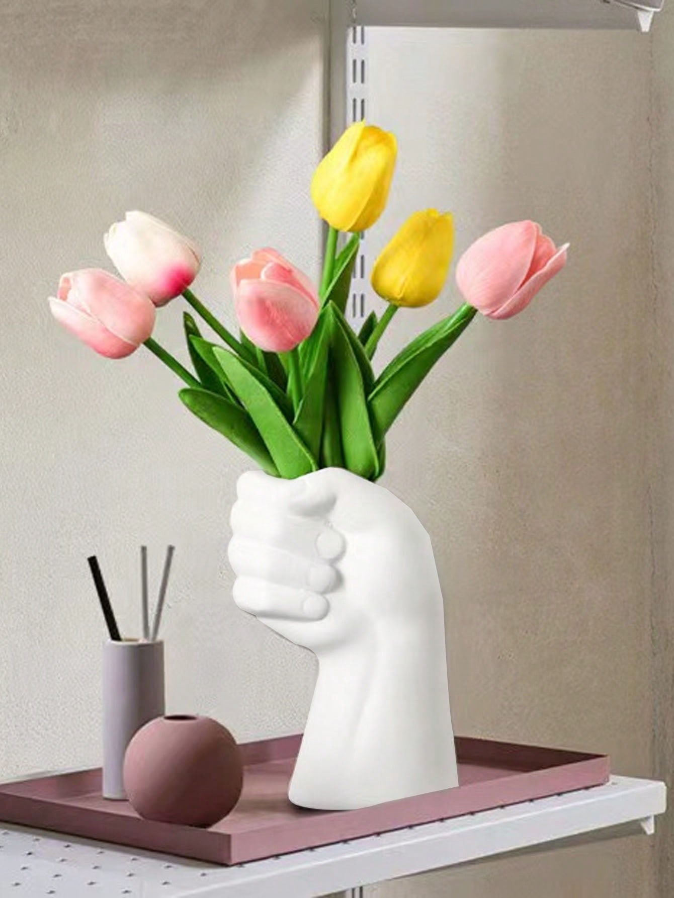 1pc Vases Hand-Shaped Flower Vase, Plastic Vase Creative Shape, for Wedding Parties Festivals, Flower Arrangement Vase, Hydroponic Vase,
1pc Vases Hand-Shaped Flower Vase, Plastic Vase Creative Shape, for Wedding Parties Festivals, Flower Arrangement Vase, Hydroponic Vase,