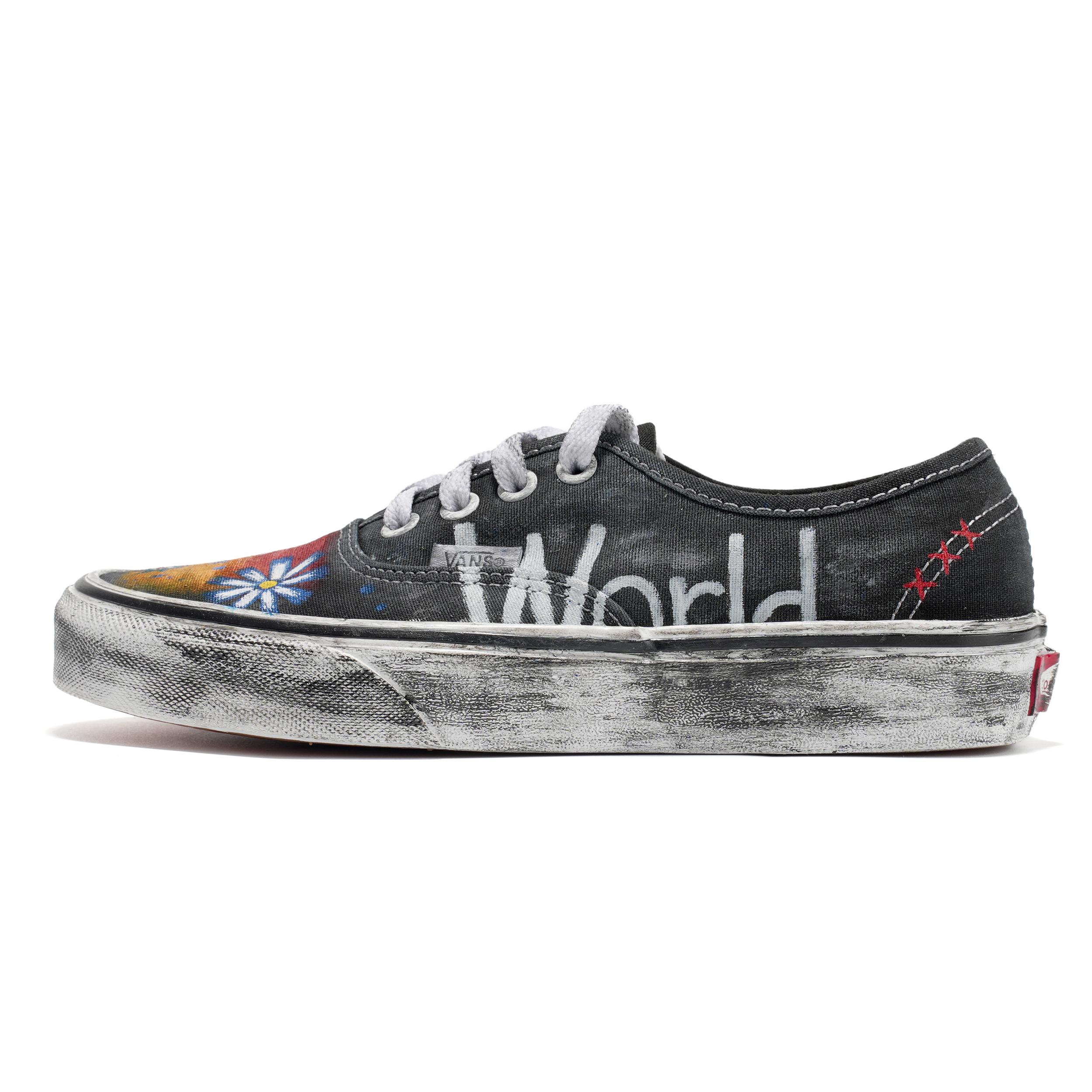 Vans Authentic Slip Resistant Lightweight Non slip Lightweight Low top Canvas Shoes Unisex Black White VN000EE3BLK(Team356-) 44
Vans Authentic Slip Resistant Lightweight Non slip Lightweight Low top Canvas Shoes Unisex Black White VN000EE3BLK(Team356-) 44