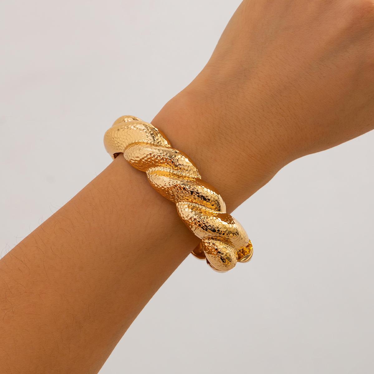 Ingemark Unique Punk Irregular Heavy Metal Chunky Spring Bangles for Women Punk Geometric Charm Bracelet Grunge Jewelry Men New
Ingemark Unique Punk Irregular Heavy Metal Chunky Spring Bangles for Women Punk Geometric Charm Bracelet Grunge Jewelry Men New
