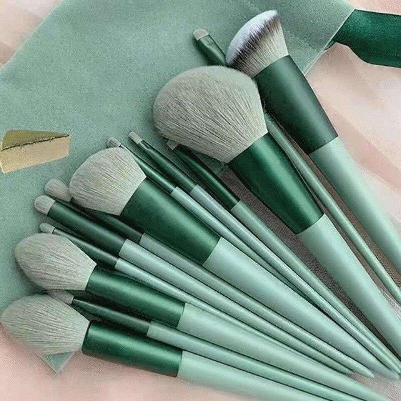 13 PCS/Lot Набір кистей для макіяжу Eye Shadow Foundation Women Cosmetic Powder Blush Blending Beauty Make Up Tool зелений
13 PCS/Lot Набір кистей для макіяжу Eye Shadow Foundation Women Cosmetic Powder Blush Blending Beauty Make Up Tool зелений