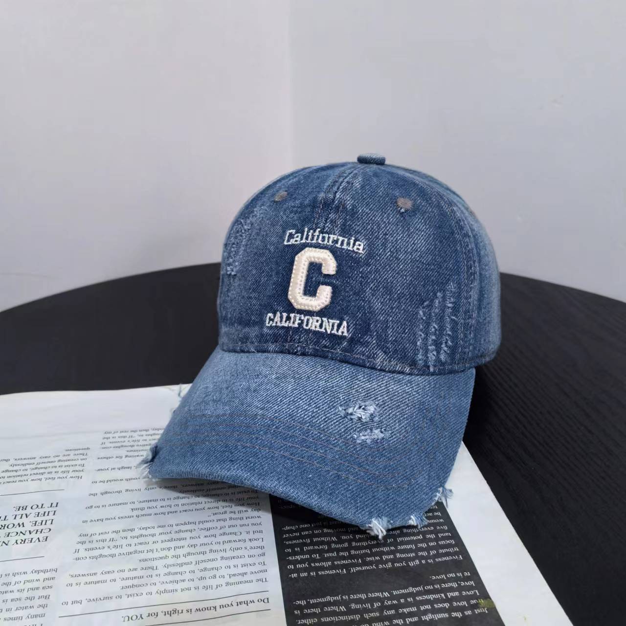 Джинсовая бейсболка детская весенне-летняя модная универсальная солнцезащитная кепка с защитой от солнца старая уличная индивидуальная кепка прилив M(56-58cm) средний синий
Джинсовая бейсболка детская весенне-летняя модная универсальная солнцезащитная кепка с защитой от солнца старая уличная индивидуальная кепка прилив M(56-58cm) средний синий