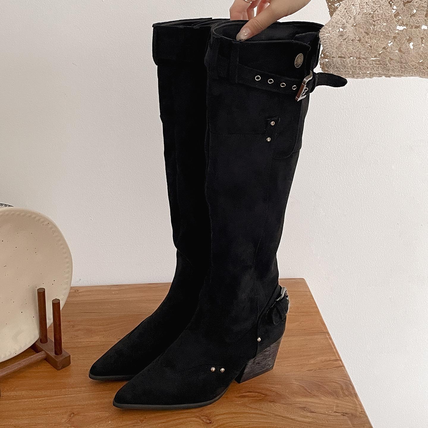 Black retro British thick-heeled boots children s boots 2025 new autumn with skirt pointed knight boots 39
Black retro British thick-heeled boots children s boots 2025 new autumn with skirt pointed knight boots 39
