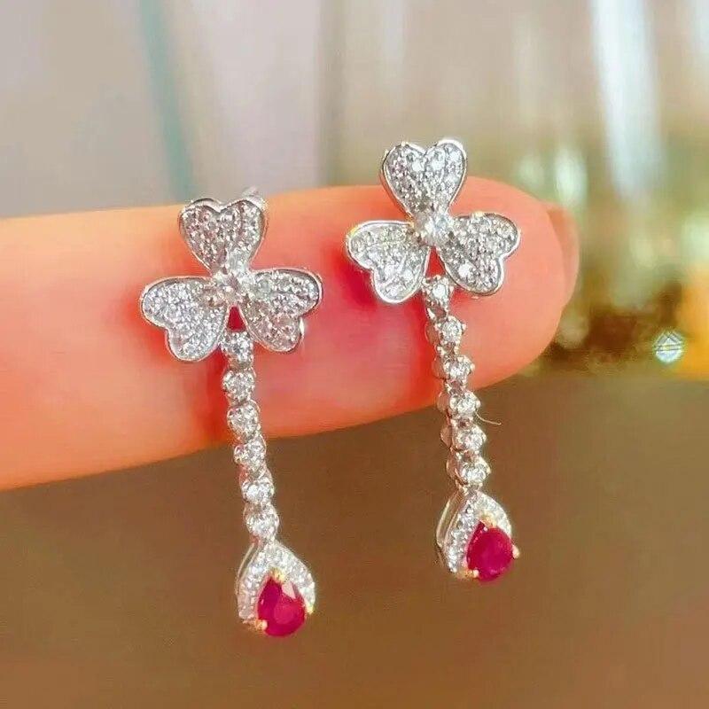 Женские серьги-капли из серебра 925 пробы, элегантные длинные свисающие лепестки цветка с цирконом, женские свадебные и помолвочные серьги, свадебный подарок
Женские серьги-капли из серебра 925 пробы, элегантные длинные свисающие лепестки цветка с цирконом, женские свадебные и помолвочные серьги, свадебный подарок