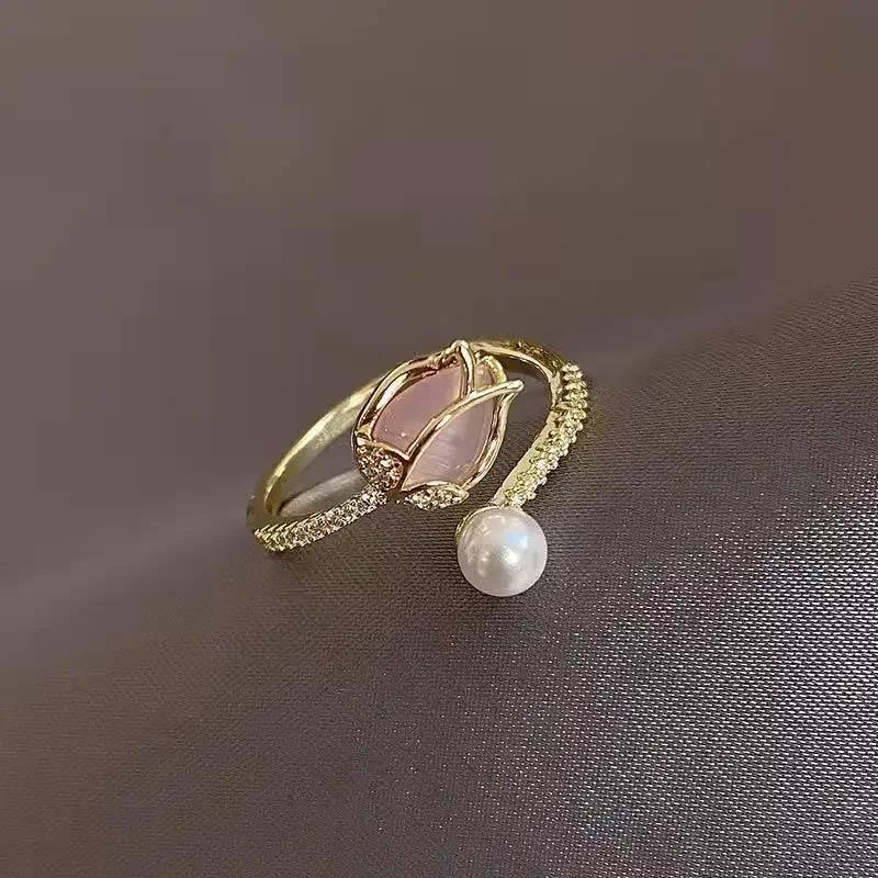 Vintage Tulip Flower Rings for Women Fashion Simple Sliver Color Adjustable Opening Finger Ring Party Weeding Jewelry Gift розовый
Vintage Tulip Flower Rings for Women Fashion Simple Sliver Color Adjustable Opening Finger Ring Party Weeding Jewelry Gift розовый