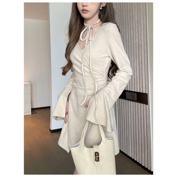 Pure Desire V-neck Slimming Pleated Tie-up Dress - Women s Autumn Style L for 105-115 jin абрикосовый
Pure Desire V-neck Slimming Pleated Tie-up Dress - Women s Autumn Style L for 105-115 jin абрикосовый