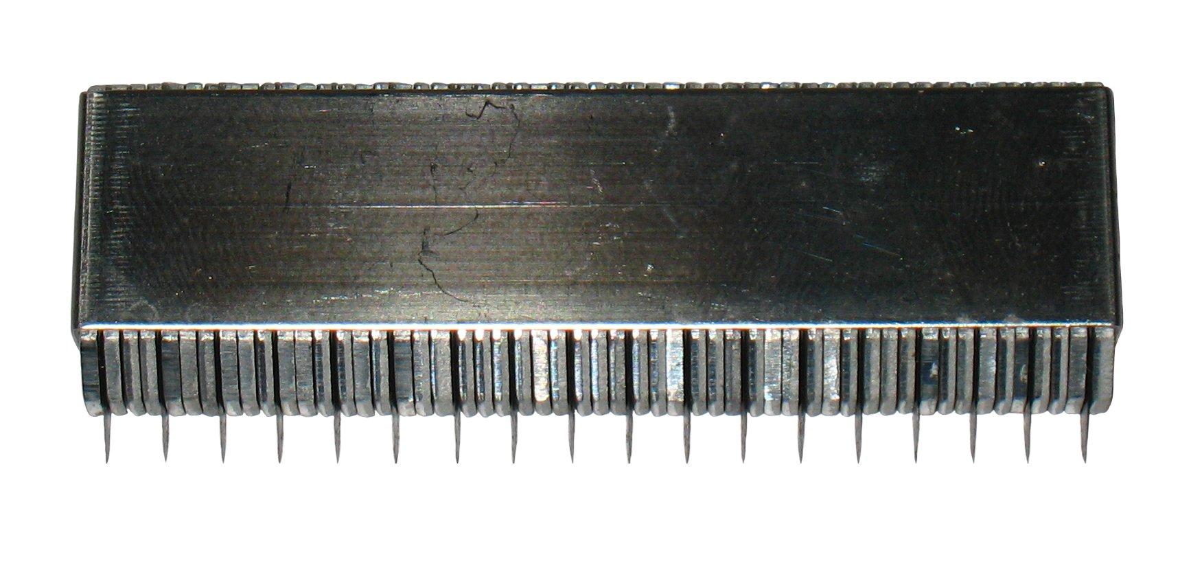 Comb blade 3.0mm for Tsumaichiban HS-112, 212, and 313
Comb blade 3.0mm for Tsumaichiban HS-112, 212, and 313