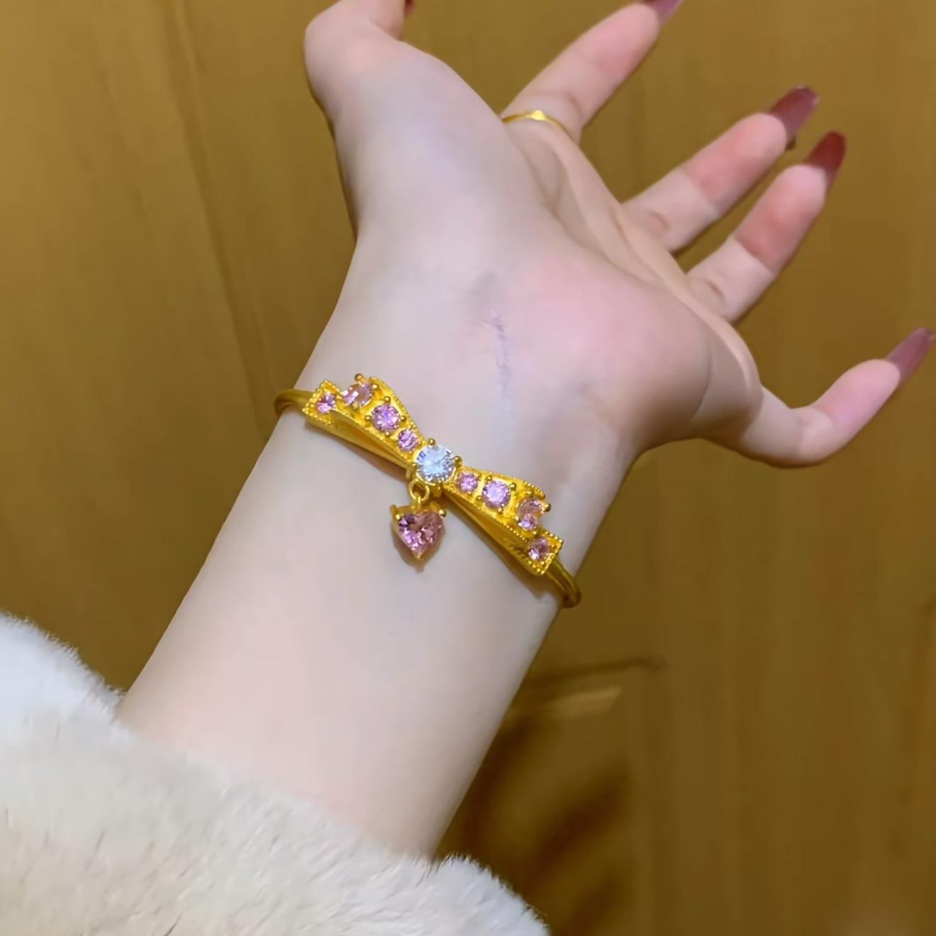 Light Luxury Yellow Gold Dream Butterfly Pink Diamond Bracelet Super Fairy Fashion Zircon on The Run Princess Bow Bracelet 2026 Resizable
Light Luxury Yellow Gold Dream Butterfly Pink Diamond Bracelet Super Fairy Fashion Zircon on The Run Princess Bow Bracelet 2026 Resizable