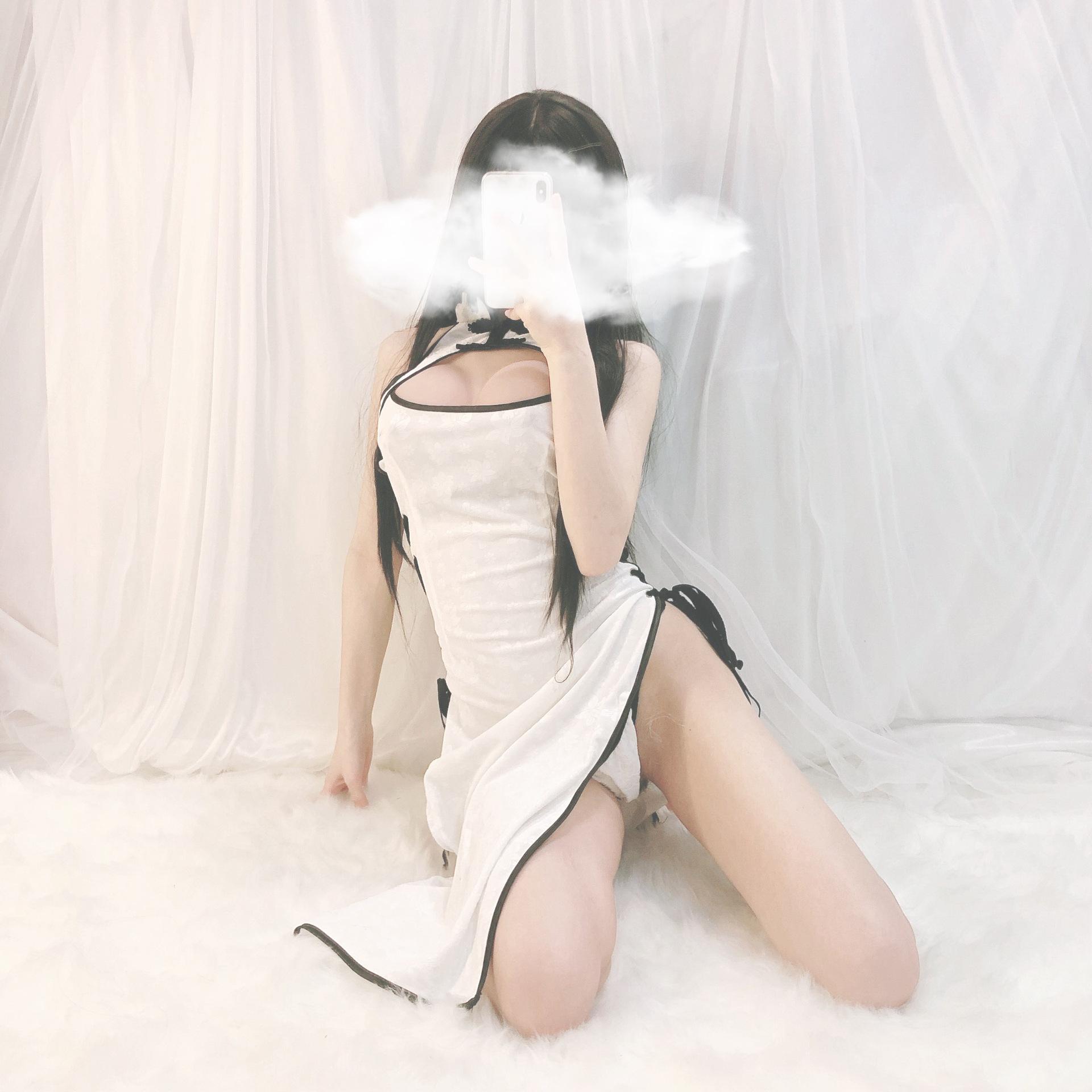 Забавное женское нижнее белье, женская сексуальная система соблазнения на бретелях, одежда в стиле Китайской Республики, полый Qipao с боковым разрезом
Забавное женское нижнее белье, женская сексуальная система соблазнения на бретелях, одежда в стиле Китайской Республики, полый Qipao с боковым разрезом