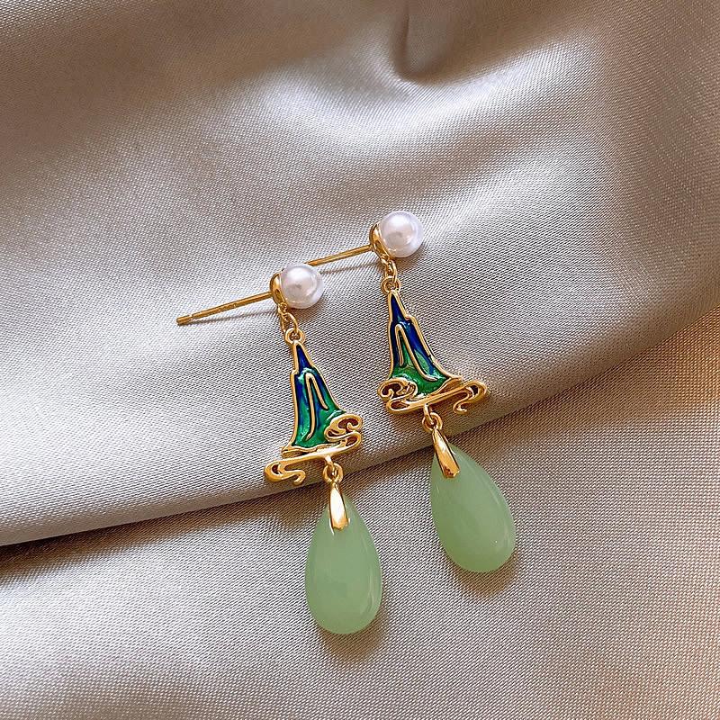 Жемчужные серьги-капли, пейзажные серьги с бахромой, новые китайские серьги-гвоздики в стиле легкой роскоши, модные серьги с изысканным темпераментом
Жемчужные серьги-капли, пейзажные серьги с бахромой, новые китайские серьги-гвоздики в стиле легкой роскоши, модные серьги с изысканным темпераментом