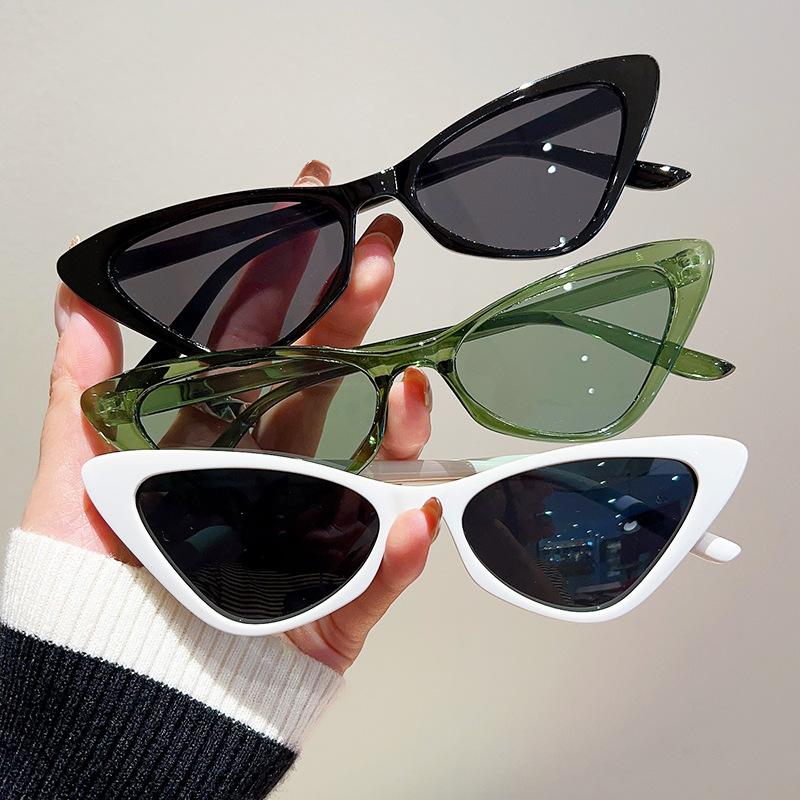 Fashion 2024 Trendy Women Luxury Sunglasses Vintage Cat Eye Sun Glasses for Party Unisex Outdoor UV400 Goggle Shades Eyewear
Fashion 2024 Trendy Women Luxury Sunglasses Vintage Cat Eye Sun Glasses for Party Unisex Outdoor UV400 Goggle Shades Eyewear