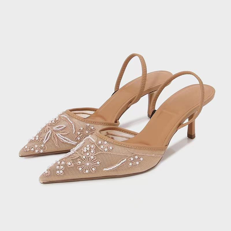 Summer new embroidered mesh beautiful high heels women s skirt not tired feet thin heels fashion bag head slippers 36 абрикосовый
Summer new embroidered mesh beautiful high heels women s skirt not tired feet thin heels fashion bag head slippers 36 абрикосовый