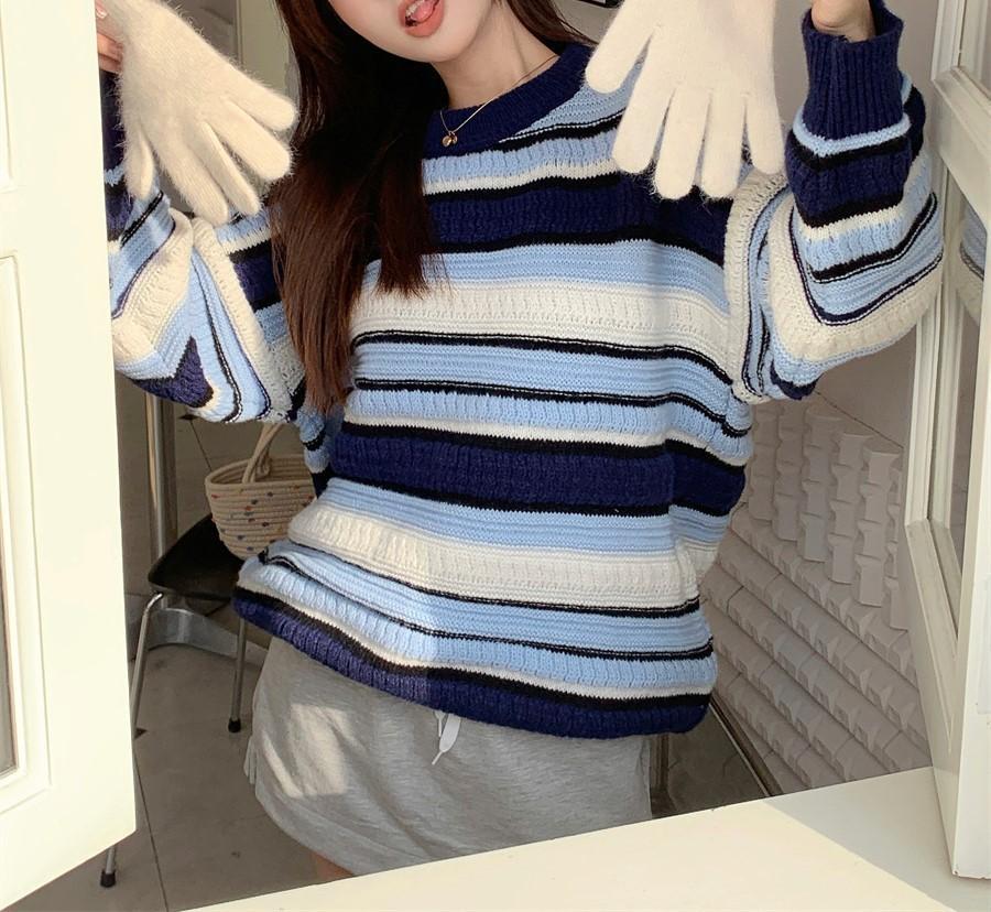 Вязаный свитер большого размера свободного кроя в контрастную полоску с круглым вырезом, женский, в стиле ретро и ленивом, топ-свитер для женщин на осень и зиму Average size 56-291 синий
Вязаный свитер большого размера свободного кроя в контрастную полоску с круглым вырезом, женский, в стиле ретро и ленивом, топ-свитер для женщин на осень и зиму Average size 56-291 синий