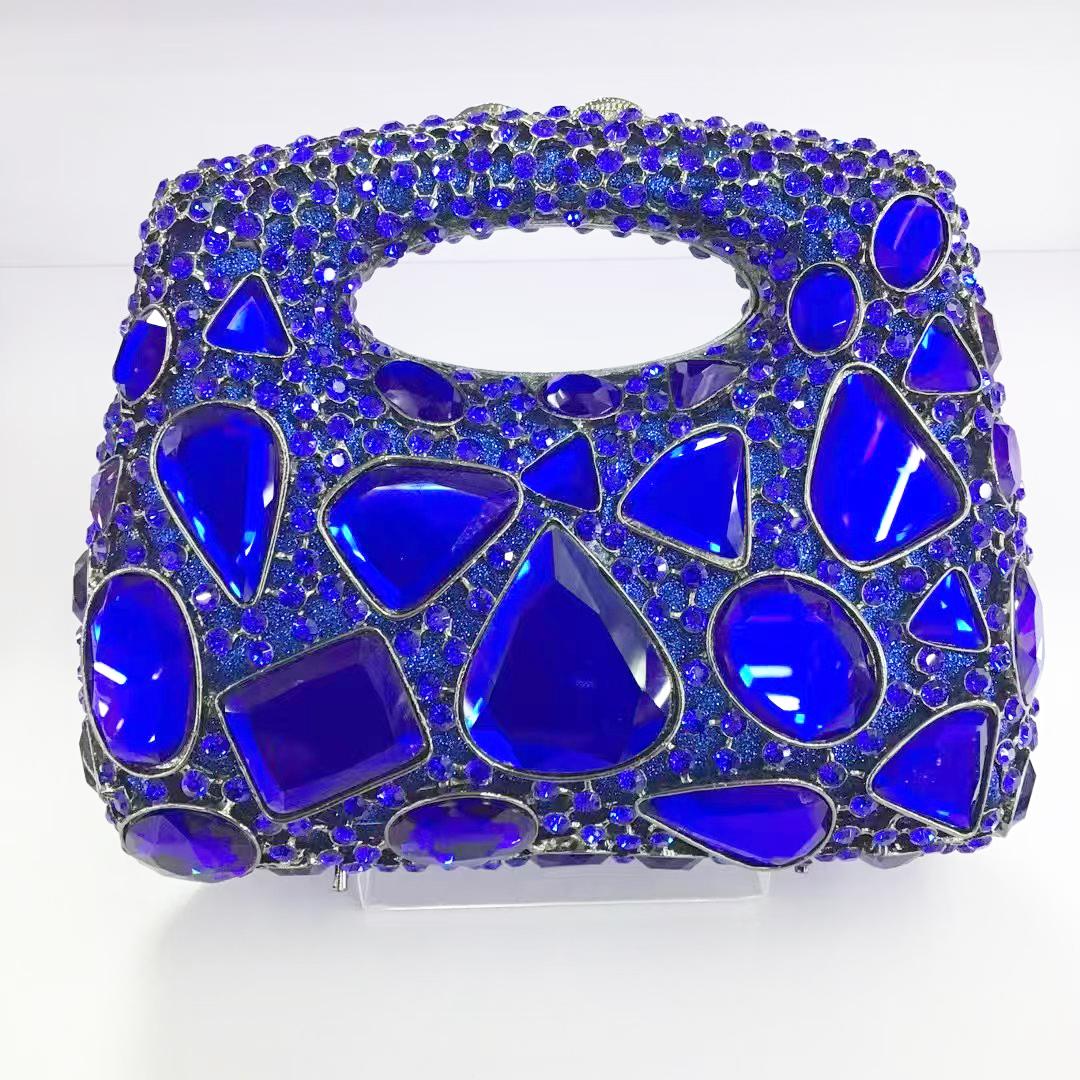Stone Evening Bags Silver/Gold Big Stone Top-Handle Purse Luxury Designer Women Diamond Clutches Rhinestone Wedding Bridal Clutc 20cmX16cmX5.5cm синий
Stone Evening Bags Silver/Gold Big Stone Top-Handle Purse Luxury Designer Women Diamond Clutches Rhinestone Wedding Bridal Clutc 20cmX16cmX5.5cm синий