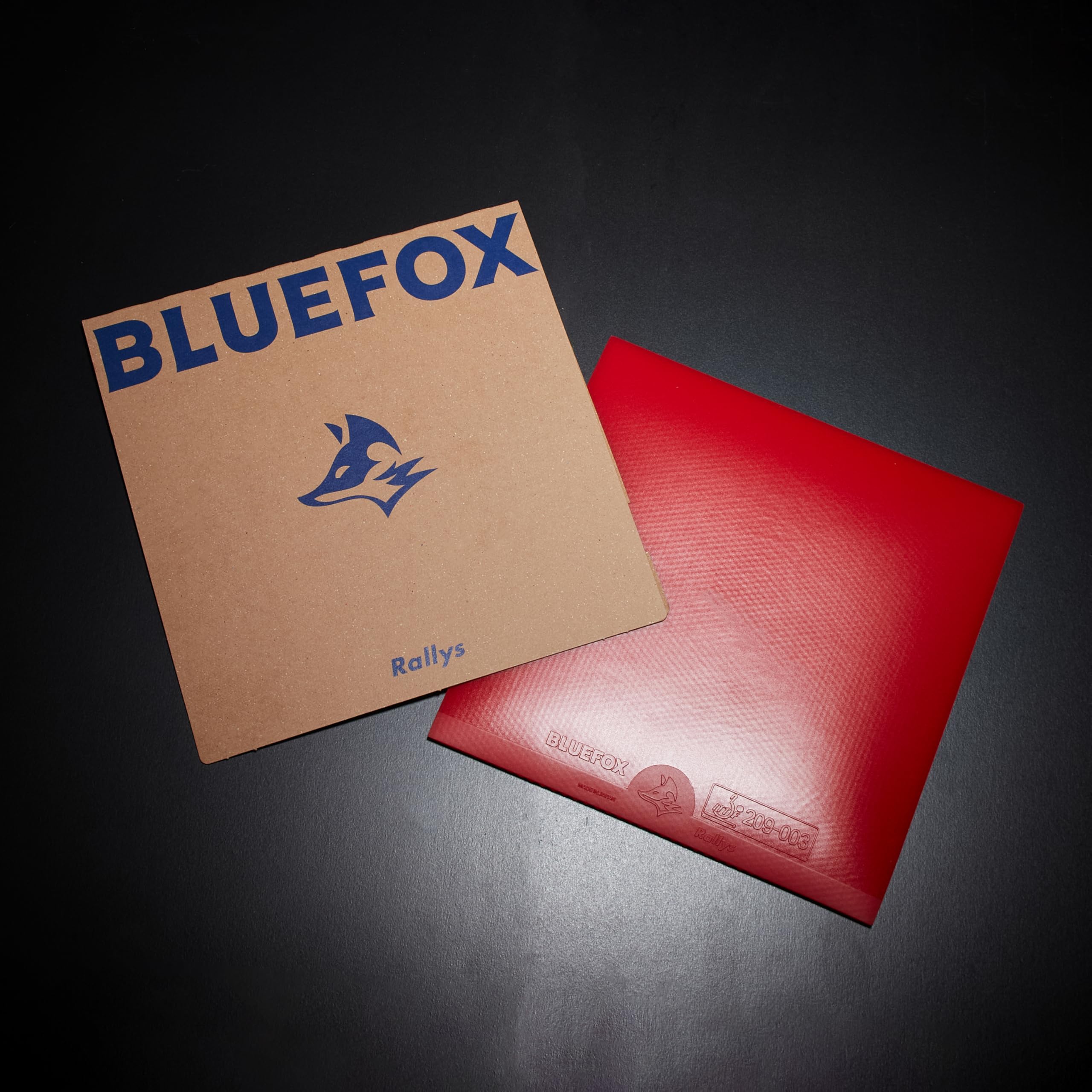 Накладка для настольного тенниса BLUEFOX Rallys Soft Back Сделано в Японии Черный/Красный 1.7/2.0/MAX (Красный, МАКС.) красный
Накладка для настольного тенниса BLUEFOX Rallys Soft Back Сделано в Японии Черный/Красный 1.7/2.0/MAX (Красный, МАКС.) красный