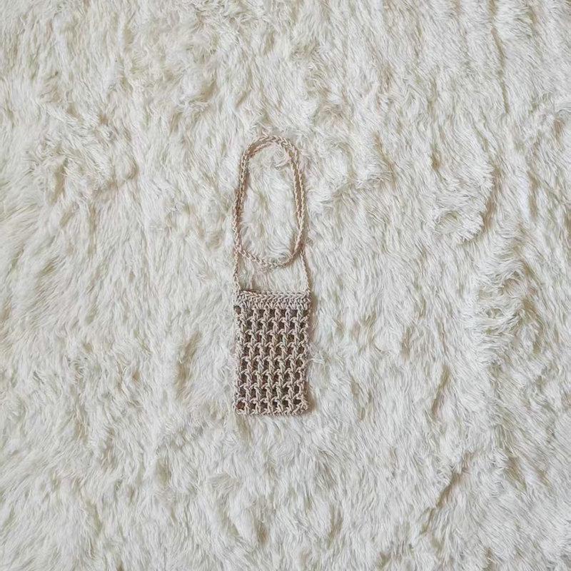 Hand-Knitted Mini Crossbody Bag: Chic and Versatile Hollow-Out Design хаки
Hand-Knitted Mini Crossbody Bag: Chic and Versatile Hollow-Out Design хаки