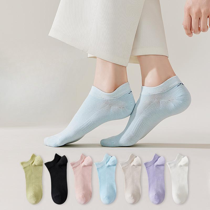 Women s Summer Breathable Solid Color Business Casual Deodorant Sweat-absorbing Cool Socks 1 pair чорний
Women s Summer Breathable Solid Color Business Casual Deodorant Sweat-absorbing Cool Socks 1 pair чорний