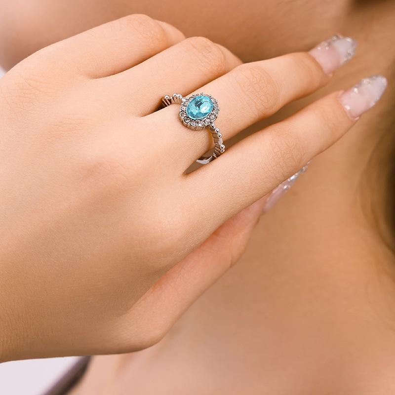 Inlaid with diamonds, super flash light luxury blue ring, niche high-end ring for women No. 6 синий
Inlaid with diamonds, super flash light luxury blue ring, niche high-end ring for women No. 6 синий