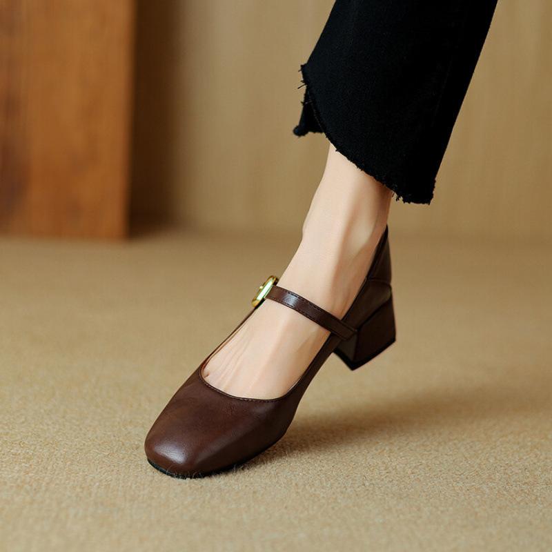 Four Seasons Wear Women s Single Shoes New Women s Casual Small Leather Shoes One Pedal Round Head Black Middle Heel Square Heel Low Top Shoes 39 коричневый
Four Seasons Wear Women s Single Shoes New Women s Casual Small Leather Shoes One Pedal Round Head Black Middle Heel Square Heel Low Top Shoes 39 коричневый