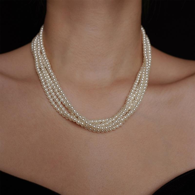 European retro court style multi-layer pearl necklace high sense elegant atmosphere collarbone chain fashion versatile necklace women
European retro court style multi-layer pearl necklace high sense elegant atmosphere collarbone chain fashion versatile necklace women