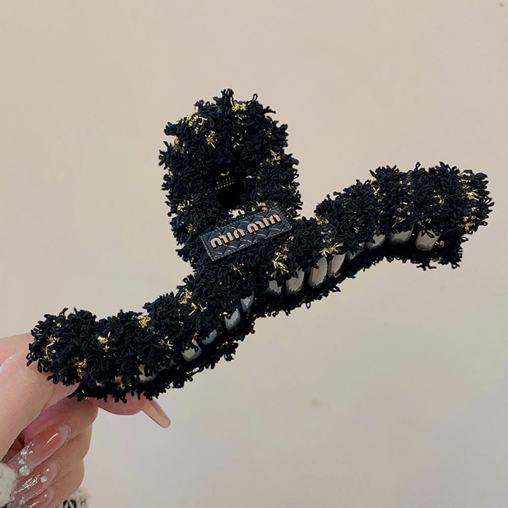 Large Xiaoxiangfeng Plush Grab Clip French Retro Hairpin Back Head Disc Shark Hair Accessories
Large Xiaoxiangfeng Plush Grab Clip French Retro Hairpin Back Head Disc Shark Hair Accessories