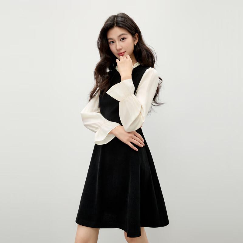 Элегантное женское платье Qiu Shui Yi Ren с кружевным воротником L
Элегантное женское платье Qiu Shui Yi Ren с кружевным воротником L