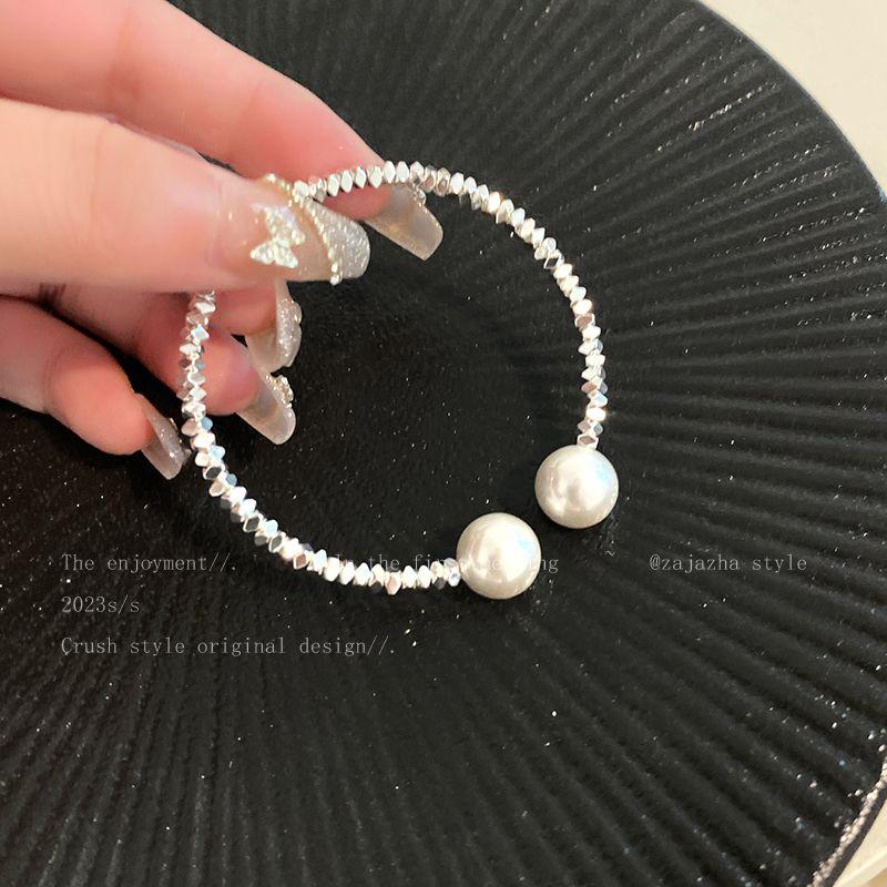 Cold Style Small Pieces of Silver Girls Delicate Pearl Bracelet Broken silver Bracelet
Cold Style Small Pieces of Silver Girls Delicate Pearl Bracelet Broken silver Bracelet