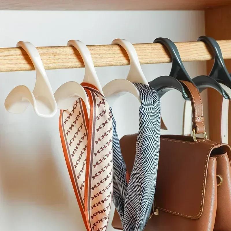 2/4/6pcs Widen Multipurpose Hangers Connection Hook Space Saving Hat Silk Scarf Shawls Handbag Hanging Rack Wardrobe Organizer
2/4/6pcs Widen Multipurpose Hangers Connection Hook Space Saving Hat Silk Scarf Shawls Handbag Hanging Rack Wardrobe Organizer