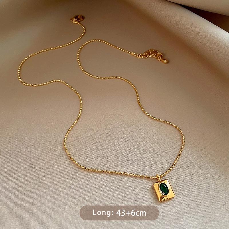 Exquisite Peacock Stone Bead Pearl Necklace For Women Simple Emerald Zircon pendant Layered Collarbone Chain 2026 New Jewelry
Exquisite Peacock Stone Bead Pearl Necklace For Women Simple Emerald Zircon pendant Layered Collarbone Chain 2026 New Jewelry