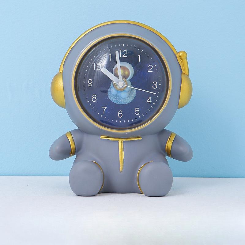 Креативные часы-копилка в виде астронавта, можно вносить и снимать деньги, детские противоударные, подарок на выпускной или день рождения для астронавта .
Креативные часы-копилка в виде астронавта, можно вносить и снимать деньги, детские противоударные, подарок на выпускной или день рождения для астронавта .
