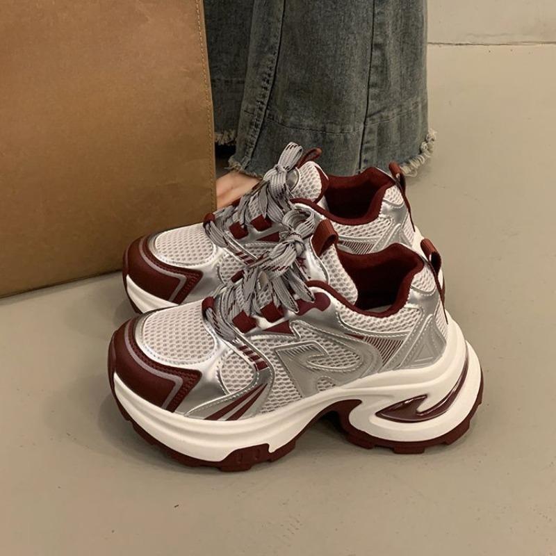 Популярные и универсальные кроссовки на толстой подошве в стиле «папины кроссовки» Новая модель женской спортивной и повседневной обуви, увеличивающей рост 40 красный
Популярные и универсальные кроссовки на толстой подошве в стиле «папины кроссовки» Новая модель женской спортивной и повседневной обуви, увеличивающей рост 40 красный