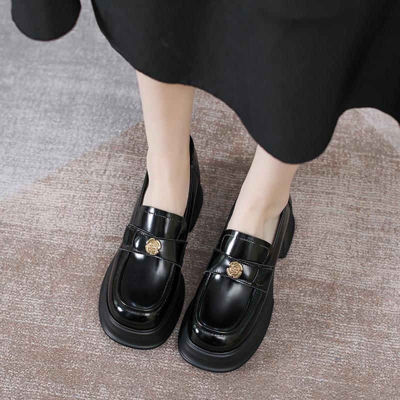 Shallow mouth camellia style student muffin small leather shoes thick heel platform single shoes women 34
Shallow mouth camellia style student muffin small leather shoes thick heel platform single shoes women 34