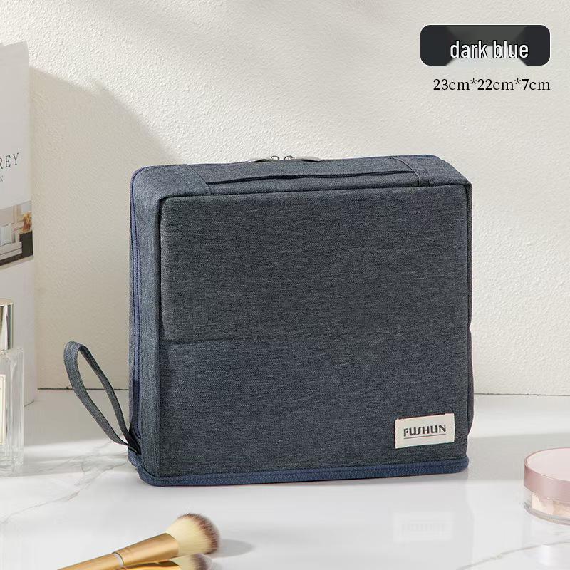 Многослойная косметичка большой вместимости с портативным разделителем 22*7*22cm темно-синий
Многослойная косметичка большой вместимости с портативным разделителем 22*7*22cm темно-синий