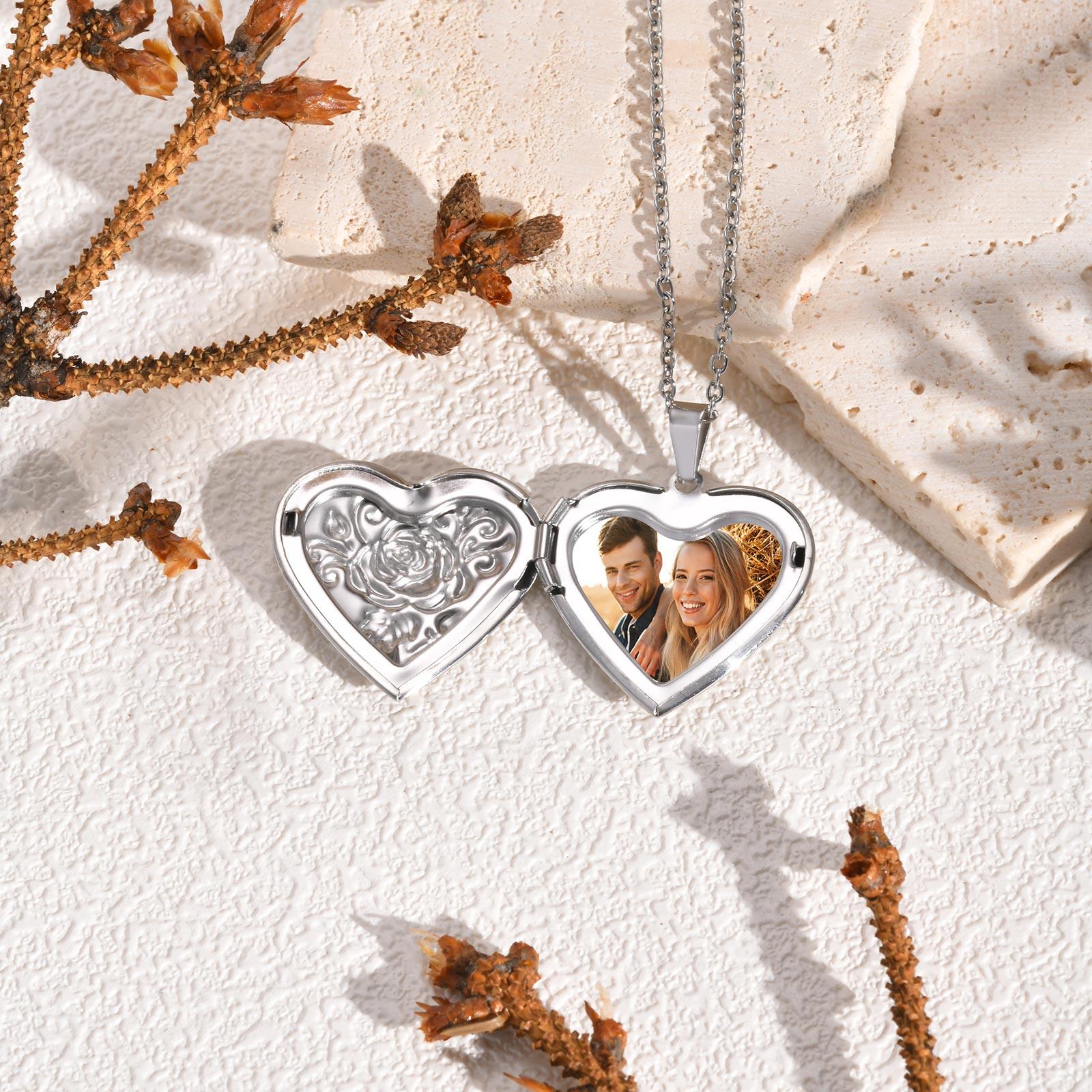 Free Custom Photos Pendant for Women,Rose Heart-shaped Openable Necklace,Custom photos of Family Friend Lover,TrendyJewelry Gift
Free Custom Photos Pendant for Women,Rose Heart-shaped Openable Necklace,Custom photos of Family Friend Lover,TrendyJewelry Gift