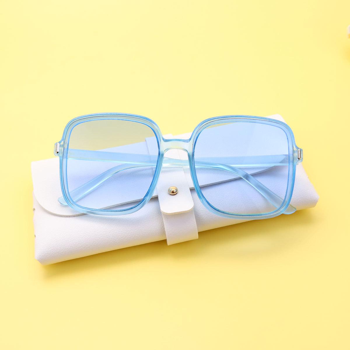New Vintage Retro Vintage Sun Protection Glasses Large Rectangular Square Frame Construction Eyewear Personalized Colorful Sun Eyewear Women Adults As shown
New Vintage Retro Vintage Sun Protection Glasses Large Rectangular Square Frame Construction Eyewear Personalized Colorful Sun Eyewear Women Adults As shown