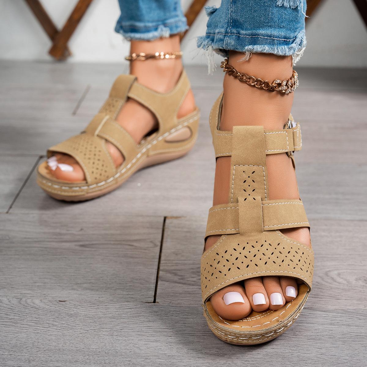 Thick-soled Plus-size Women s Sandals New Solid Color Cross-stitched Wedge Beach Women s Slippers 43 хакі
Thick-soled Plus-size Women s Sandals New Solid Color Cross-stitched Wedge Beach Women s Slippers 43 хакі