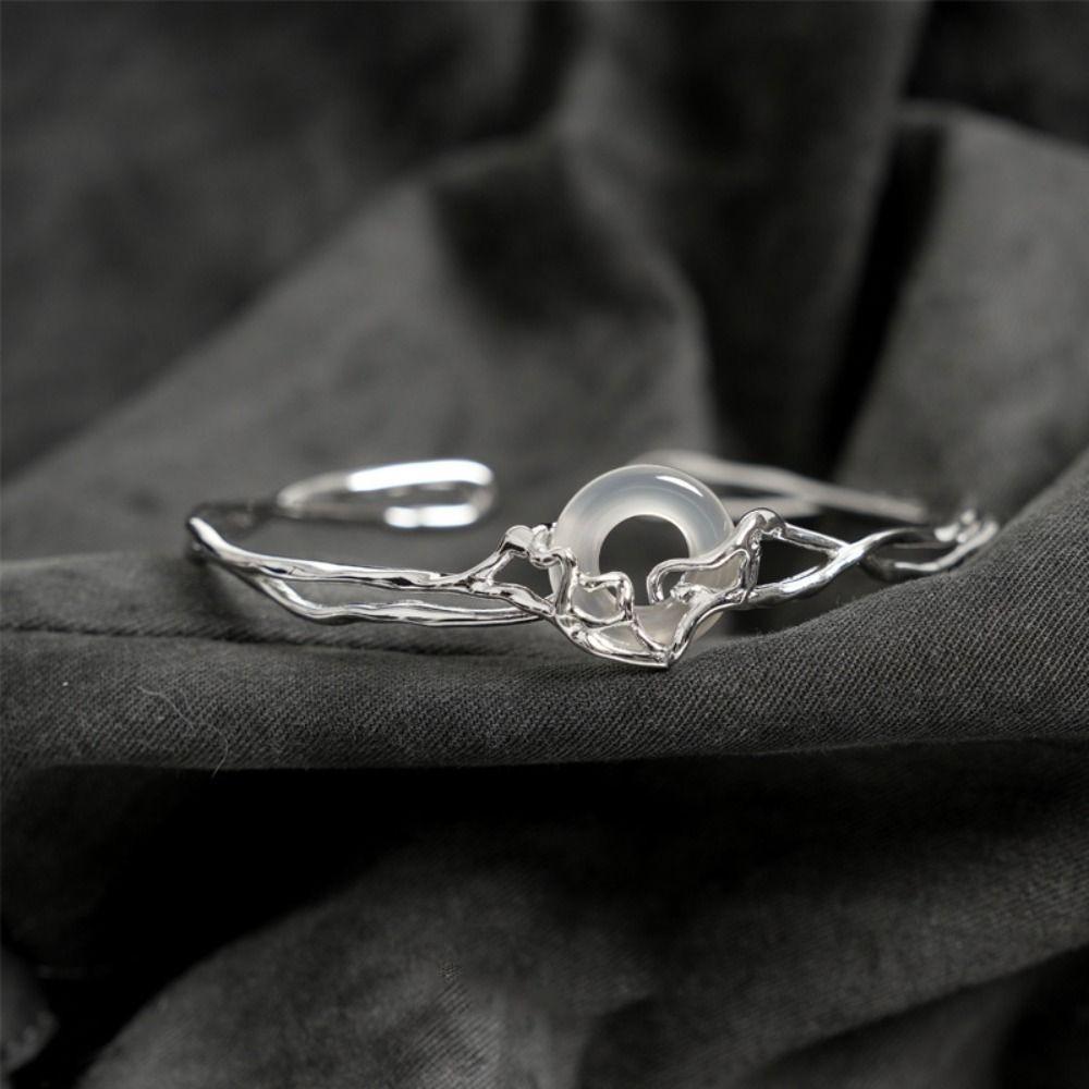 Exquisite Imitation Women Bracelet Hollow Out Bangle Irregular Open Rings Resin Jewelry
Exquisite Imitation Women Bracelet Hollow Out Bangle Irregular Open Rings Resin Jewelry