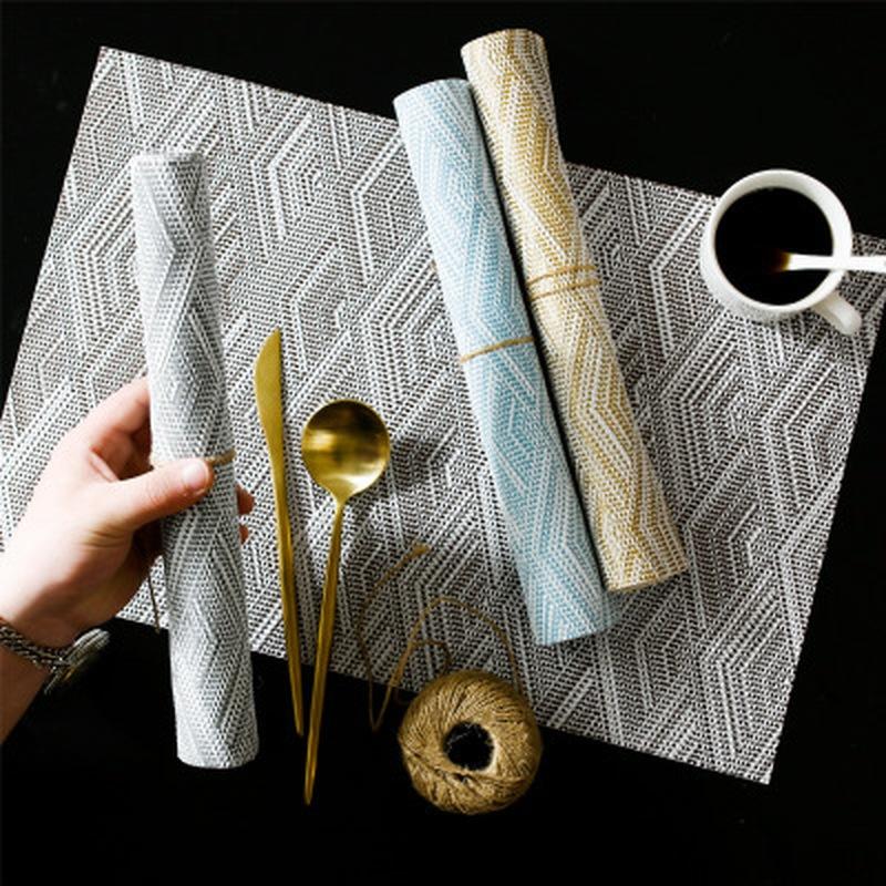 Placemats Washable PVC Table Cloth Pad Mat Tablemats Stain-Resistant Dining Bowl Pad Coaster Non-slip Pad синій
Placemats Washable PVC Table Cloth Pad Mat Tablemats Stain-Resistant Dining Bowl Pad Coaster Non-slip Pad синій