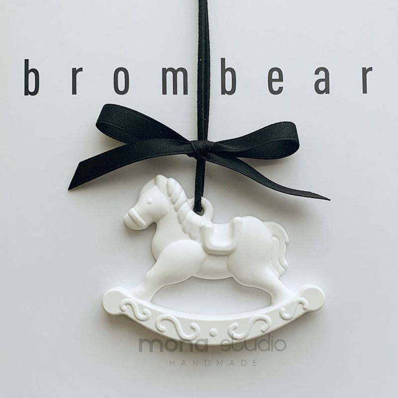 Trendy Car Perfume Fragrance Wooden Horse Car Hanging Ornament Goddess Style Aroma Diffuser Car Decoration Interior Decoration for Women Black
Trendy Car Perfume Fragrance Wooden Horse Car Hanging Ornament Goddess Style Aroma Diffuser Car Decoration Interior Decoration for Women Black