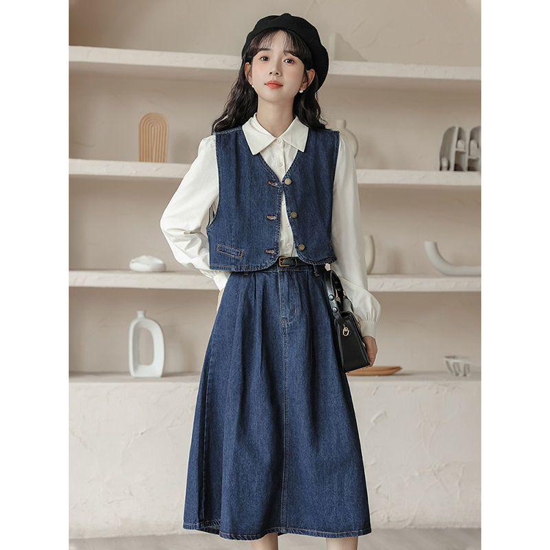Autumn College Style Retro Denim Vest & Midi Skirt Three-Piece Set Small
Autumn College Style Retro Denim Vest & Midi Skirt Three-Piece Set Small
