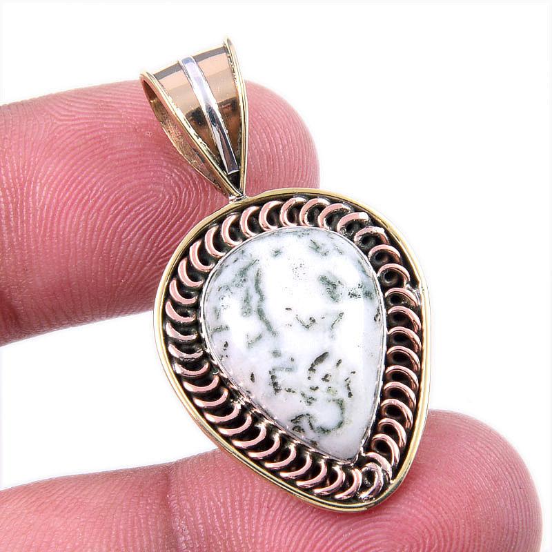 Natural Green Dendrite Opal Gemstone 925 Solid Silver TwoTone Pendant 1.50 l8Z75
Natural Green Dendrite Opal Gemstone 925 Solid Silver TwoTone Pendant 1.50 l8Z75