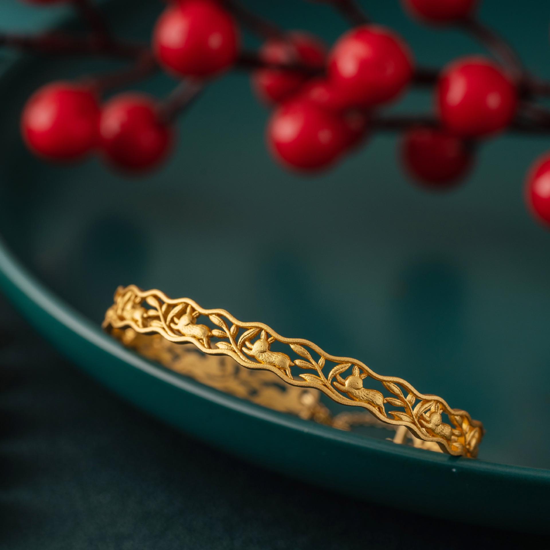 S925 Sterling Silver Gold-Plated Vintage Rabbit Branch Open Adjustable Women s Bracelet 925 Silver
S925 Sterling Silver Gold-Plated Vintage Rabbit Branch Open Adjustable Women s Bracelet 925 Silver