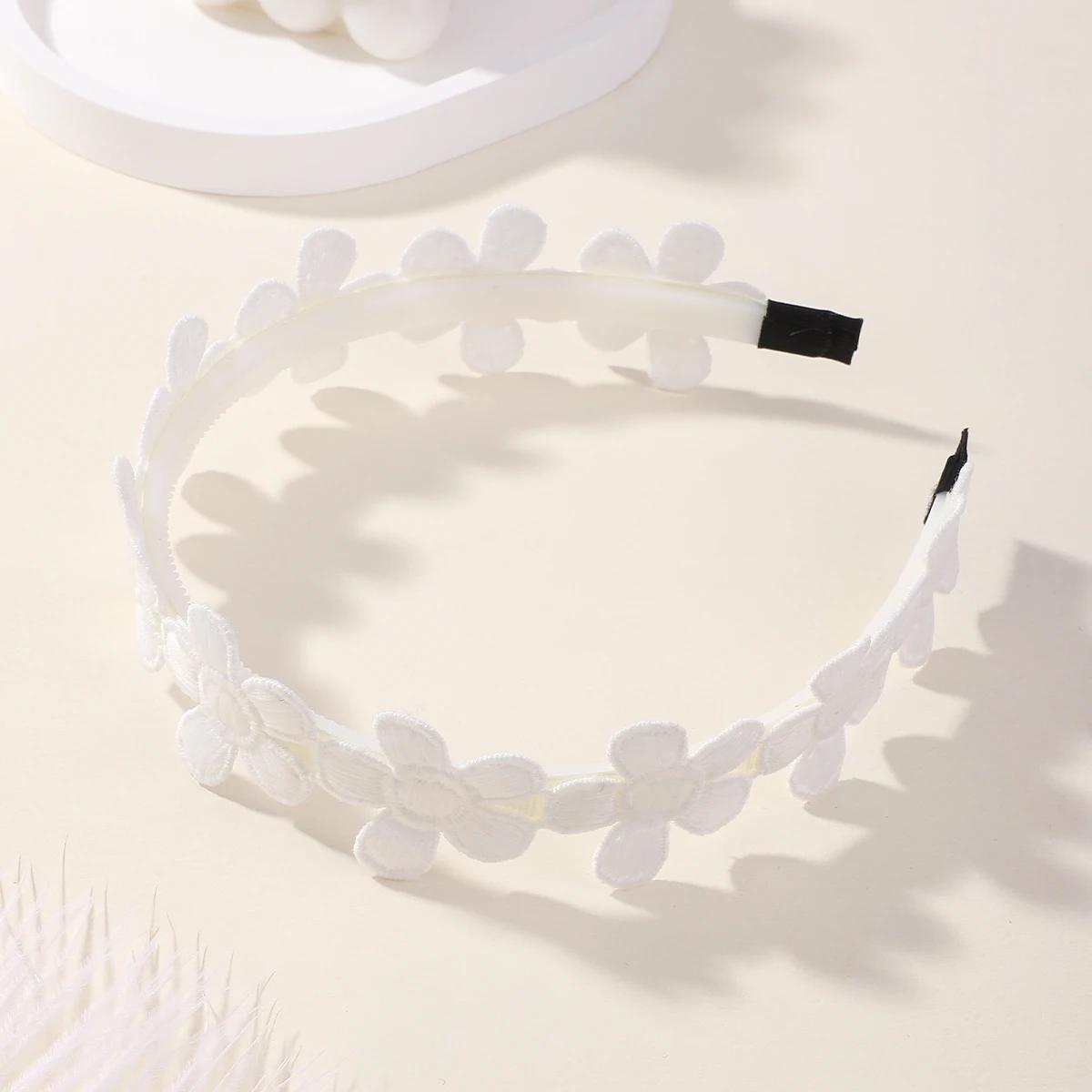 1PCS Summer Daisy Flower Headband for Women Girls Boho Sunflower Hair Hoop Headwear Kid Birthday Wedding Party Hair Accessories
1PCS Summer Daisy Flower Headband for Women Girls Boho Sunflower Hair Hoop Headwear Kid Birthday Wedding Party Hair Accessories