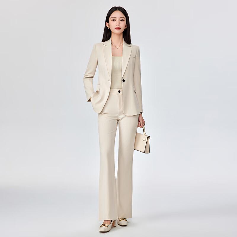 Women s Classic Wrinkle-Free Blazer & Pant Suit Set 2XL
Women s Classic Wrinkle-Free Blazer & Pant Suit Set 2XL