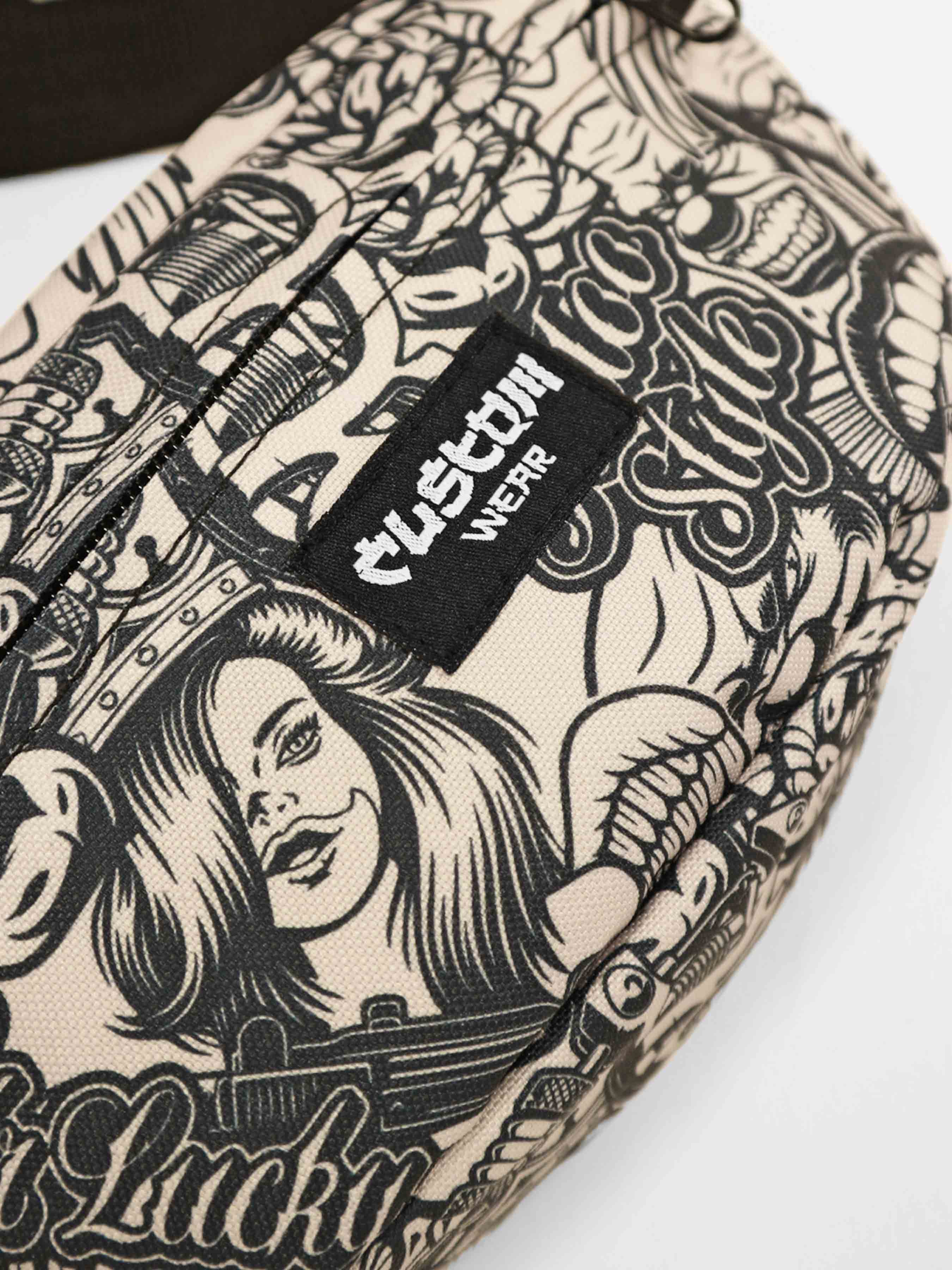 Бананка сумка на пояс чоловіча Custom Wear Triada Tattoo style 22x15x8 cm
Бананка сумка на пояс чоловіча Custom Wear Triada Tattoo style 22x15x8 cm